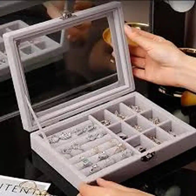 Jewelry box